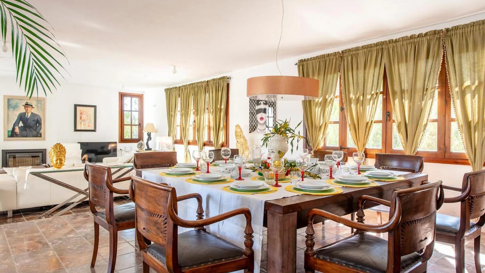 San Josep 6-Bed Villa Sleeps 14 Pool & Sea View