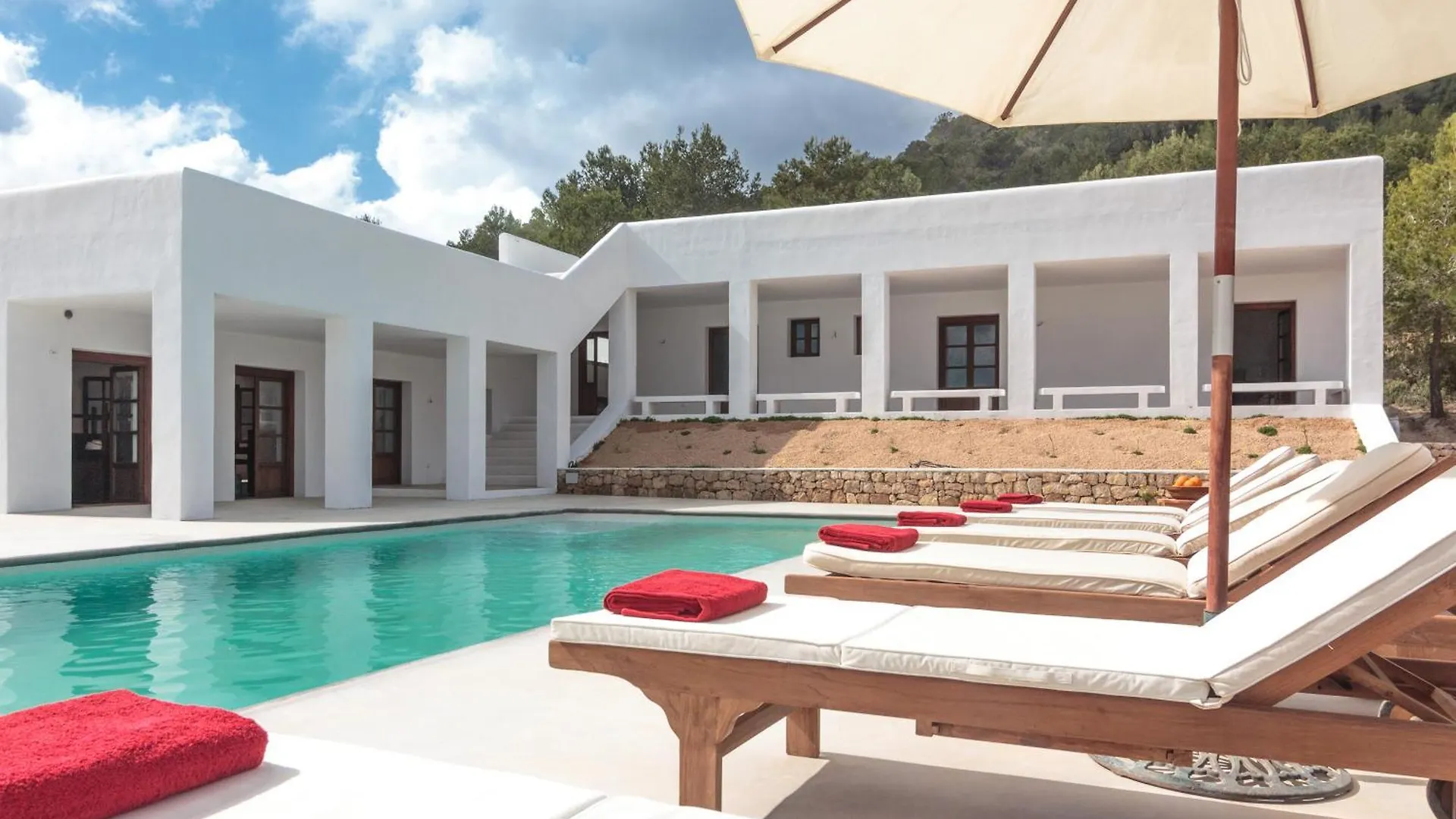 San Josep 6-Bed Villa Sleeps 14 Pool & Sea View