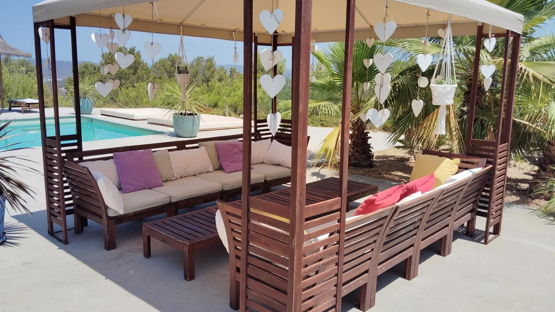 San Josep 6-Bed Villa Sleeps 14 Pool & Sea View